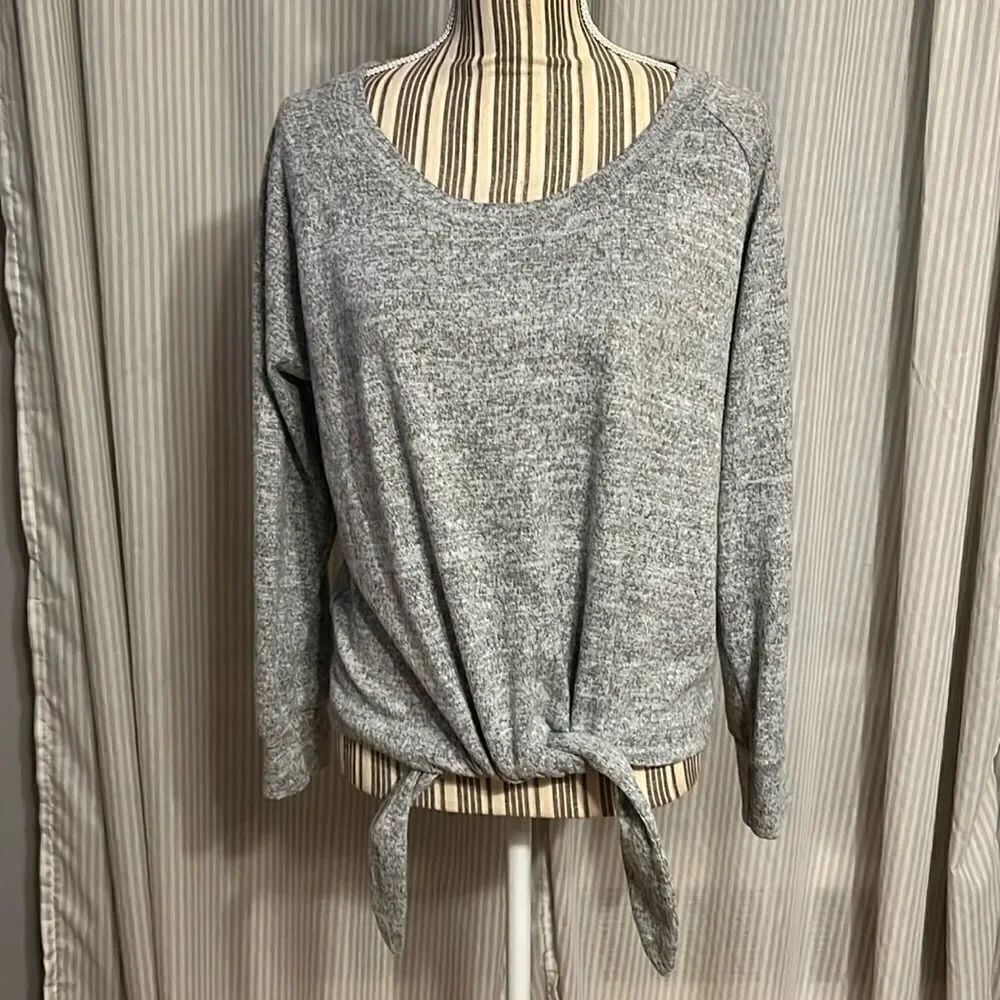 Nine Britton Gray Light Sweatshirt
